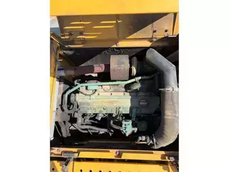 Excavadoras de cadenas 2006 Volvo EC210BLC (29)