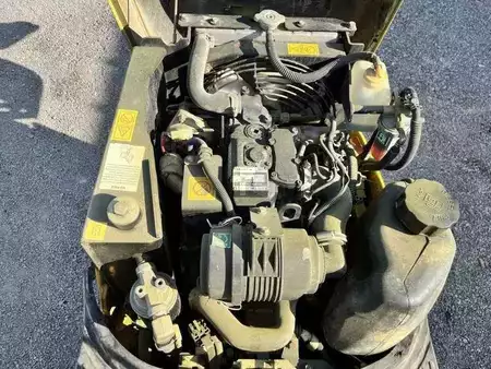 Mini excavators 2007 Komatsu PC09-1 (35)