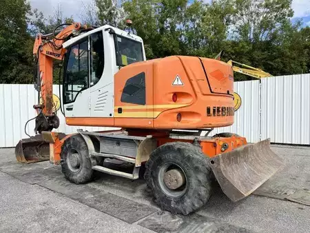 Mobilní bagry 2013 Liebherr A918 COMPACT (4)