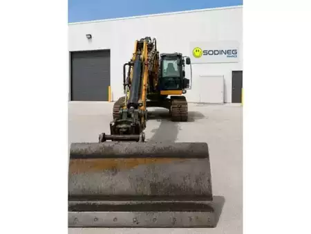 Koparki gąsienicowe 2013 Liebherr R922 (5)