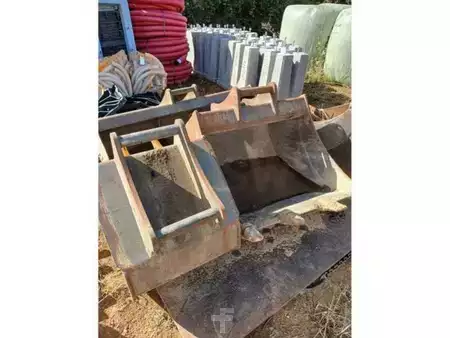 Escavatori gommati 2014 Mecalac 12 MTX (15)