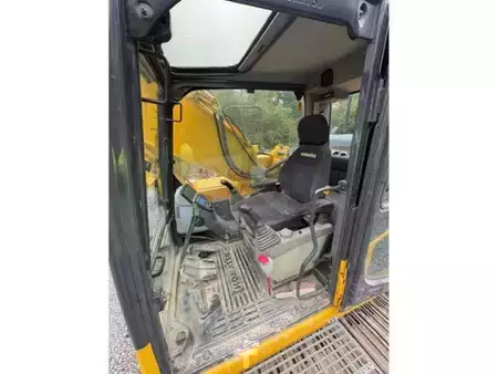 Korečková rýpadla 2007 Komatsu PC210LC (10)