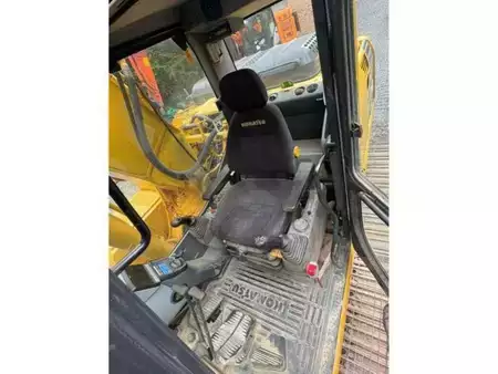 Korečková rýpadla 2007 Komatsu PC210LC (11)