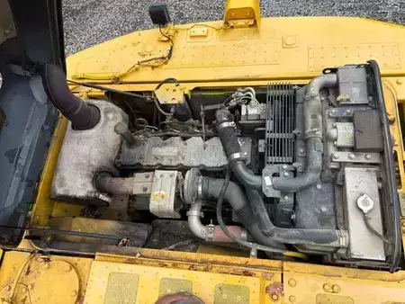 Korečková rýpadla 2007 Komatsu PC210LC (9)