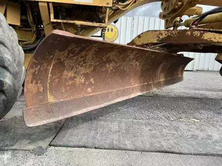 Väghyvlar 1984 Caterpillar 120G (27)