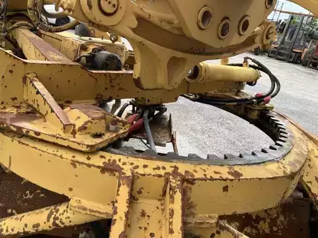 Väghyvlar 1984 Caterpillar 120G (30)