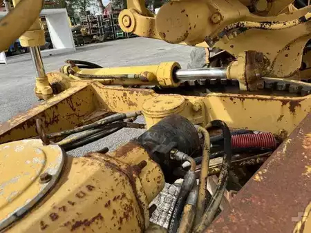 Väghyvlar 1984 Caterpillar 120G (31)