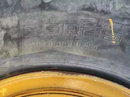 Hjullaster 1998 Komatsu WA270-3 (24)