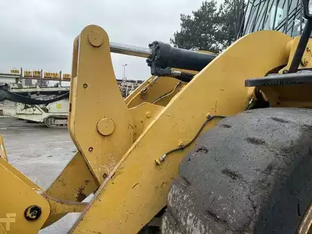 Chargeuse sur pneus 2013 Caterpillar 950K (13)