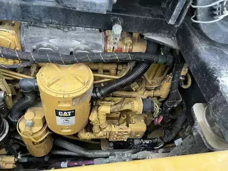 Chargeuse sur pneus 2012 Caterpillar 950K (35)