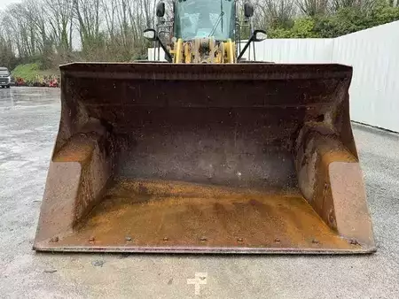 Chargeuse sur pneus 2012 Caterpillar 950K (10)