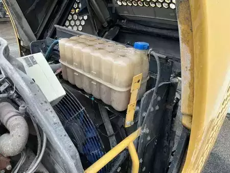 Chargeuse sur pneus 2012 Caterpillar 950K (32)