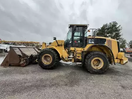 Chargeuse sur pneus 2012 Caterpillar 950K (4)