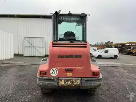 Other 2010 Liebherr L506 Stereo (9)