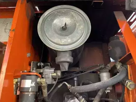 Escavatori gommati 2004 Fiat-Kobelco E145W (36)