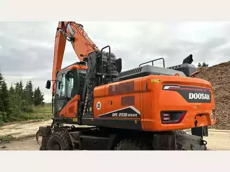 Mobil gravemaskin 2022 Doosan DX250WMH-7 (3)