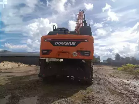 Mobil gravemaskin 2022 Doosan DX250WMH-7 (7)