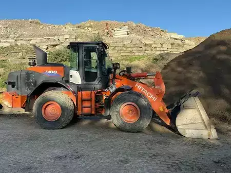 Carregadeira de rodas 2021 Hitachi ZW 180-6 (1)
