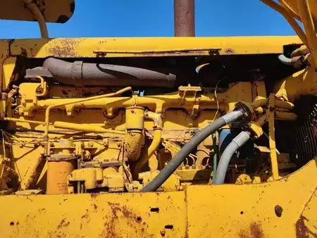 Bulldozere 1975 Caterpillar D8K + Porte Engins (30)