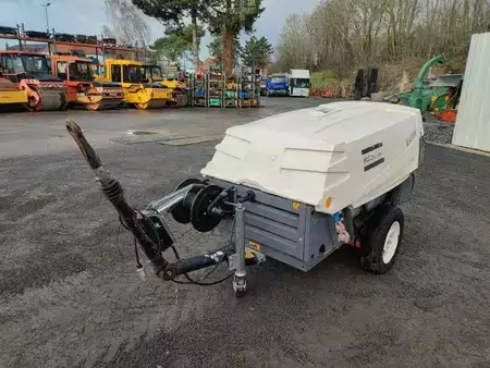 Muut 2011 Atlas Copco XAS67 (2)