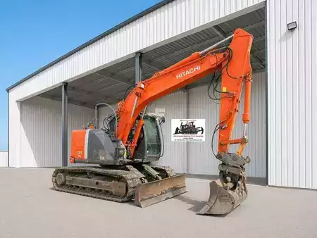 Koparki gąsienicowe 2010 Hitachi ZX135 US-3 (1)