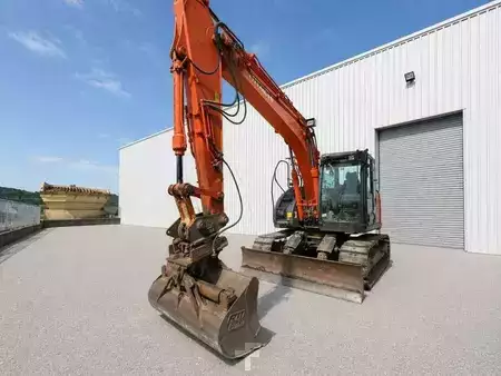 Koparki gąsienicowe 2010 Hitachi ZX135 US-3 (12)