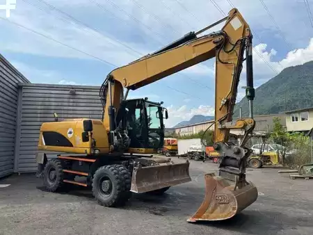 Escavadora de rodas 2014 Caterpillar M318D (13)