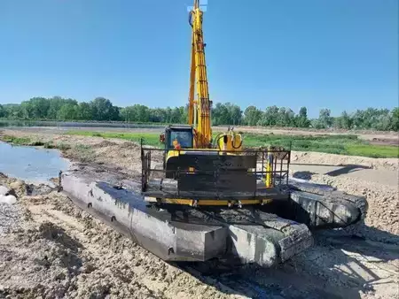 Pelles sur chenilles 2008 JCB JS220LC (7)