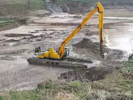 Pelles sur chenilles 2008 JCB JS220LC (9)