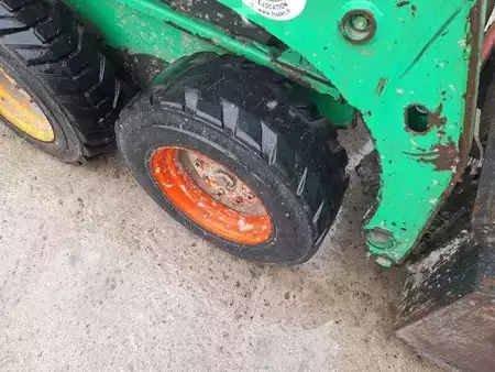 Outro 2015 Bobcat S450 - sans equipements (2)