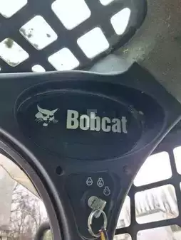 Outro 2015 Bobcat S450 - sans equipements (8)