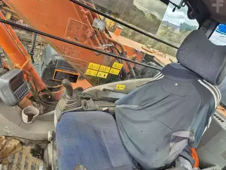 Hydraulic Excavators 2008 Hitachi ZX 250 LCN-3 (10)