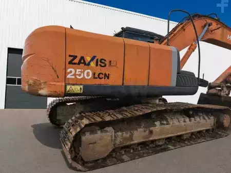 Hydraulic Excavators 2008 Hitachi ZX 250 LCN-3 (7)