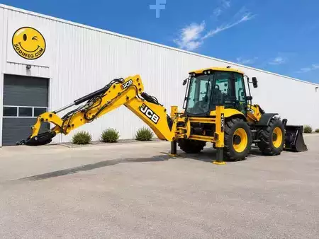 Autres 2024 JCB 4CX PRO (3)