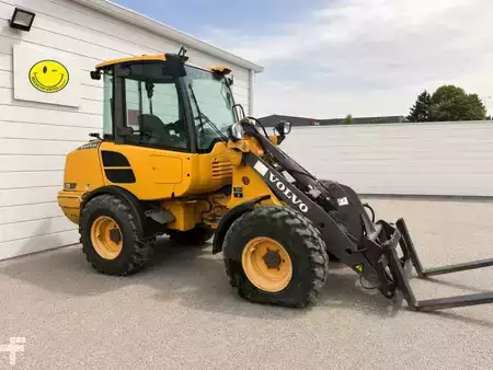 Ostatní 2015 Volvo L25F (1)