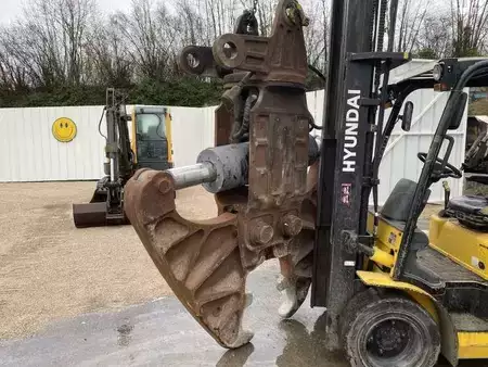 Ostatní 0 [div] Cisaille a beton Pour Pelles de 35 Tonnes (2)