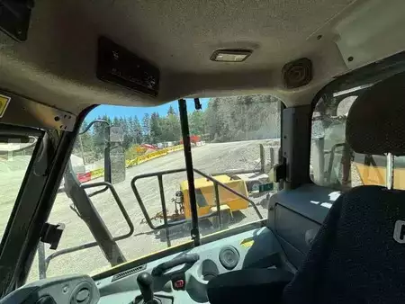 Knikdumpers 2018 Caterpillar 725C2 (22)