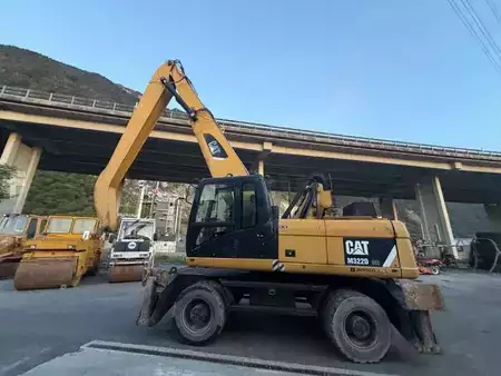 Překládací bagry  2012 Caterpillar M322DMH (10)