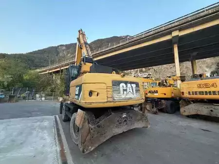 Překládací bagry  2012 Caterpillar M322DMH (20)