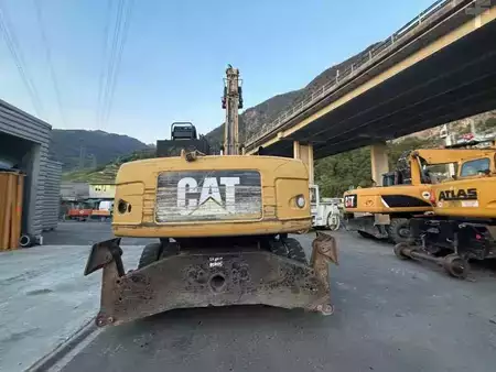 Překládací bagry  2012 Caterpillar M322DMH (22)