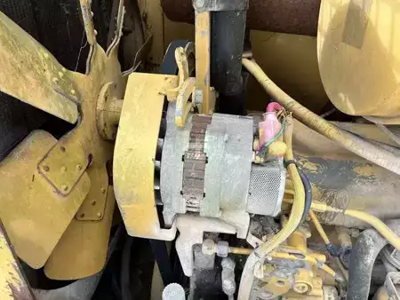 Bulldozere 1998 Caterpillar D6M LGP (31)