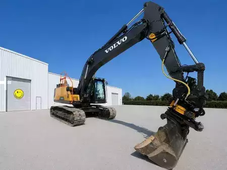 Rupsgraafmachines 2021 Volvo EC220EL EQUIPE 3D (3)