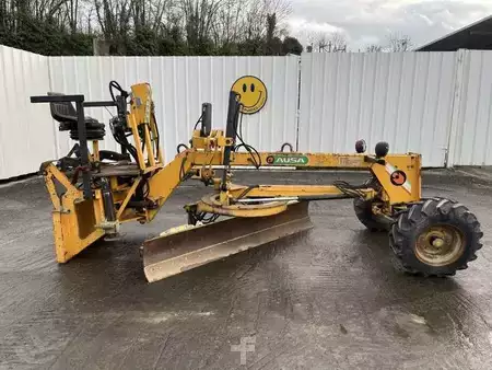 Grader 1992 Ausa OP NV2500 (1)
