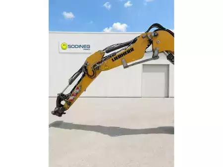 Mobiele graafmachines 2018 Liebherr A 910 COMPACT LITRONIC (11)