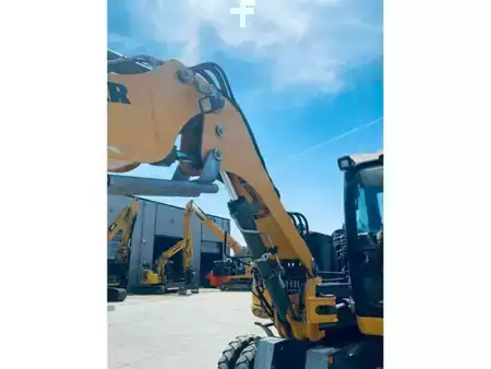 Mobiele graafmachines 2018 Liebherr A 910 COMPACT LITRONIC (16)