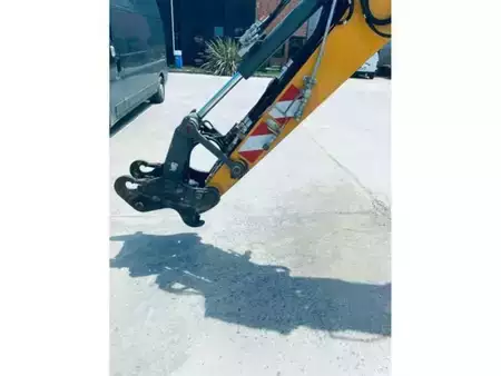 Mobiele graafmachines 2018 Liebherr A 910 COMPACT LITRONIC (18)