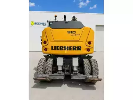 Mobiele graafmachines 2018 Liebherr A 910 COMPACT LITRONIC (8)