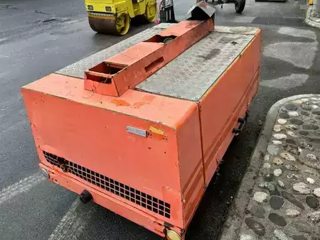 Muut 1995 Atlas Copco XAS55DD (8)