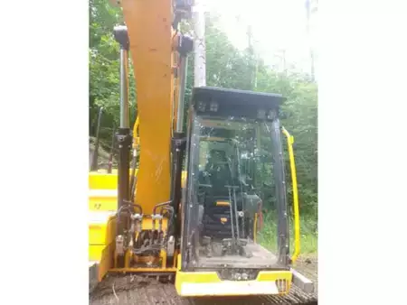Pelles sur chenilles 2023 JCB 150XL SV (11)
