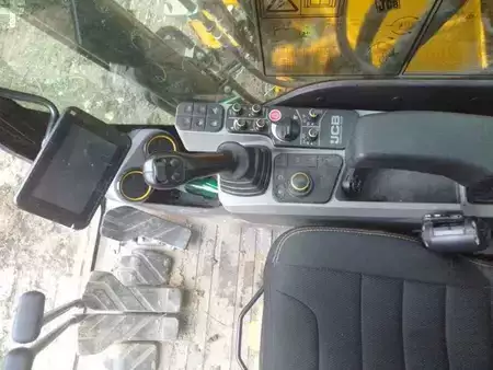 Pelles sur chenilles 2023 JCB 150XL SV (12)